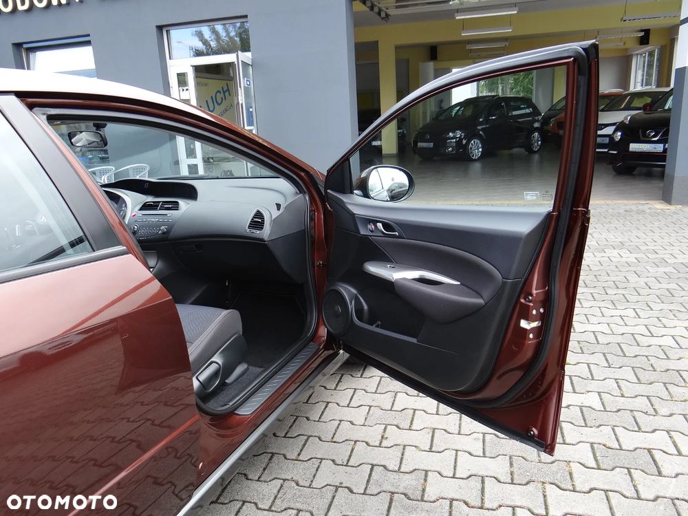 Honda Civic 1.4 i-VTEC Comfort - 29