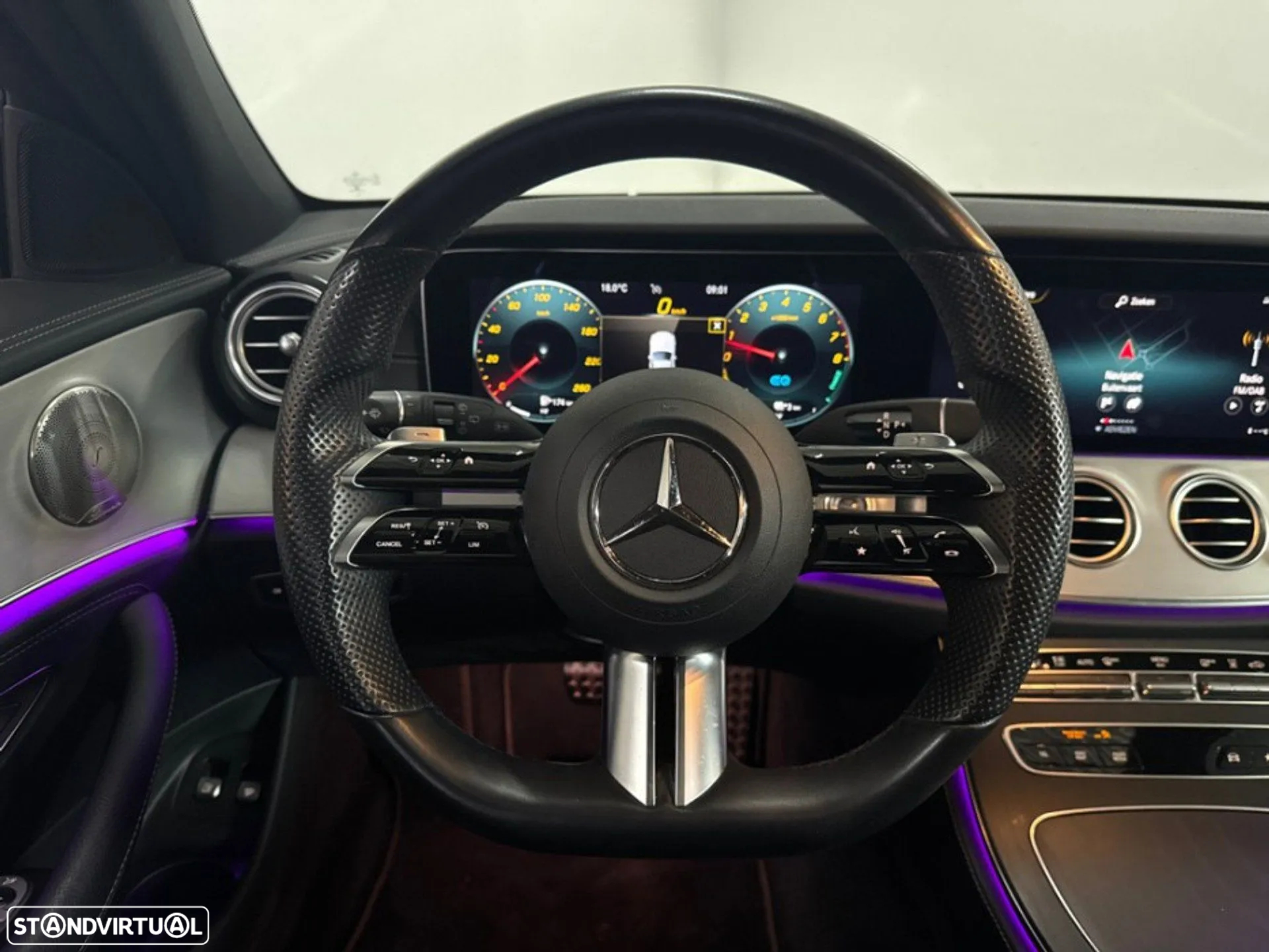 Mercedes-Benz E 300 e AMG Line - 7