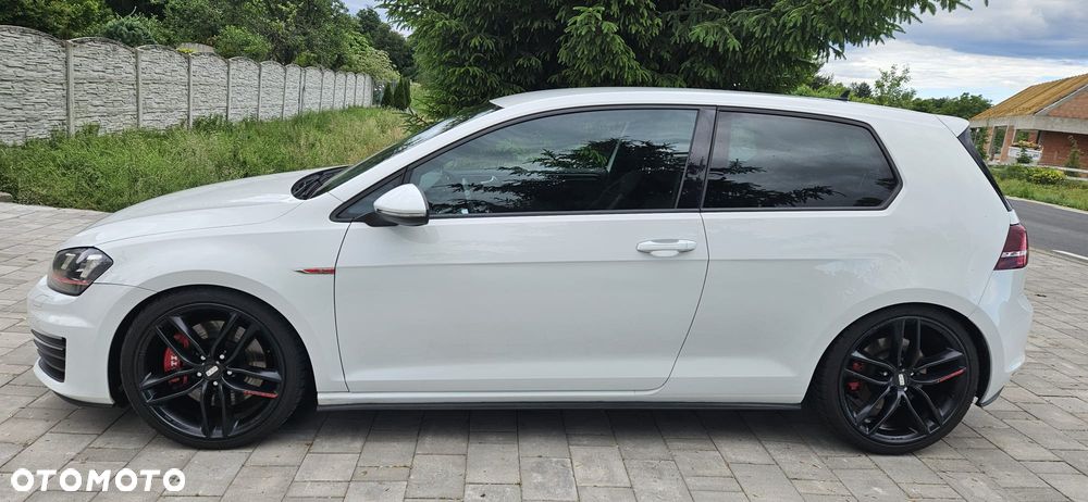 Volkswagen Golf 2.0 TSI BMT GTI Performance - 5