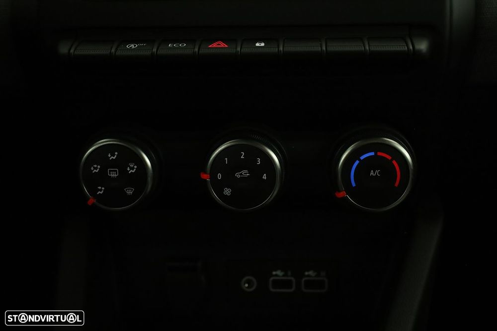 Renault Clio 1.0 TCe Evolution Bi-Fuel - 11