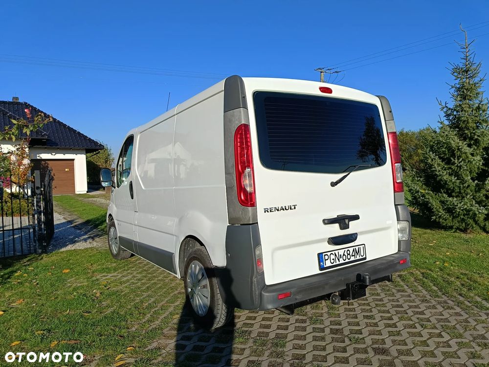 Renault Trafic - 12