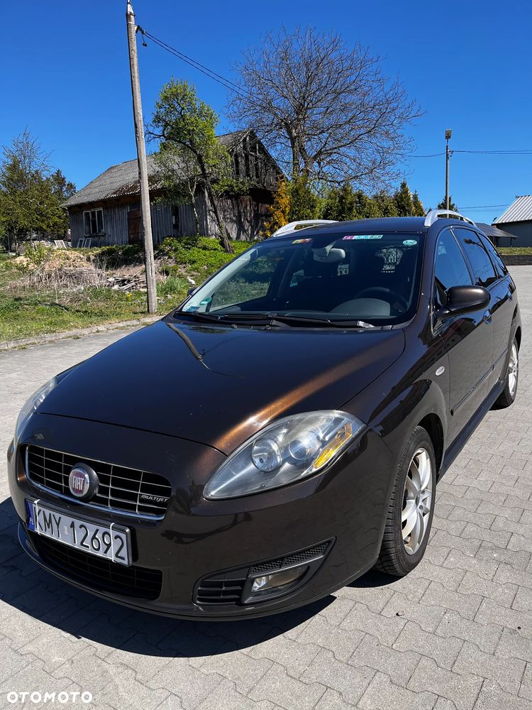 Fiat Croma 1.9 JTD Emotion - 1