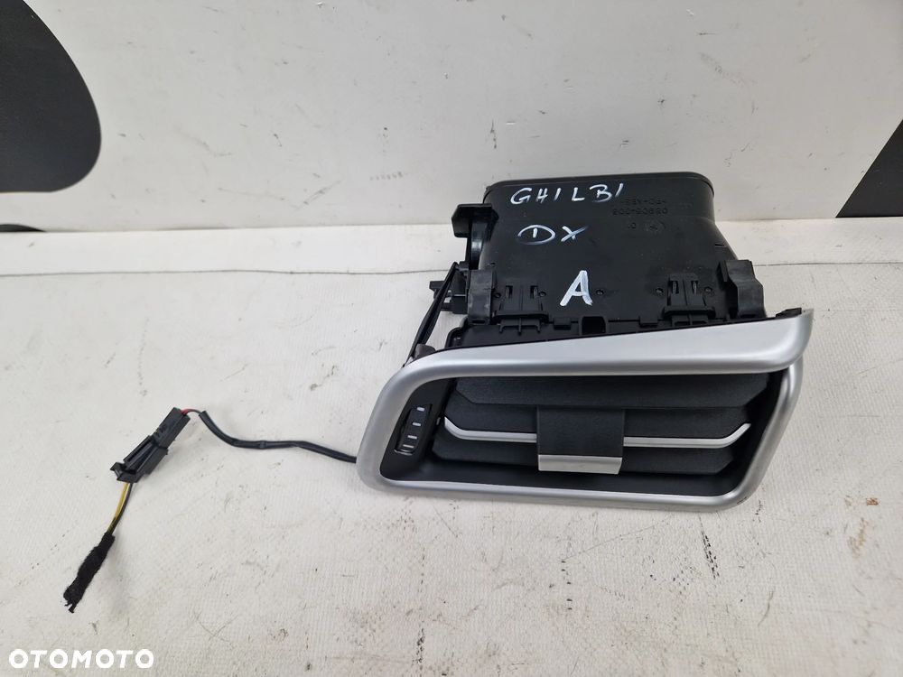 Prawa kratka nawiewu wentylacyjna Maserati Ghibli