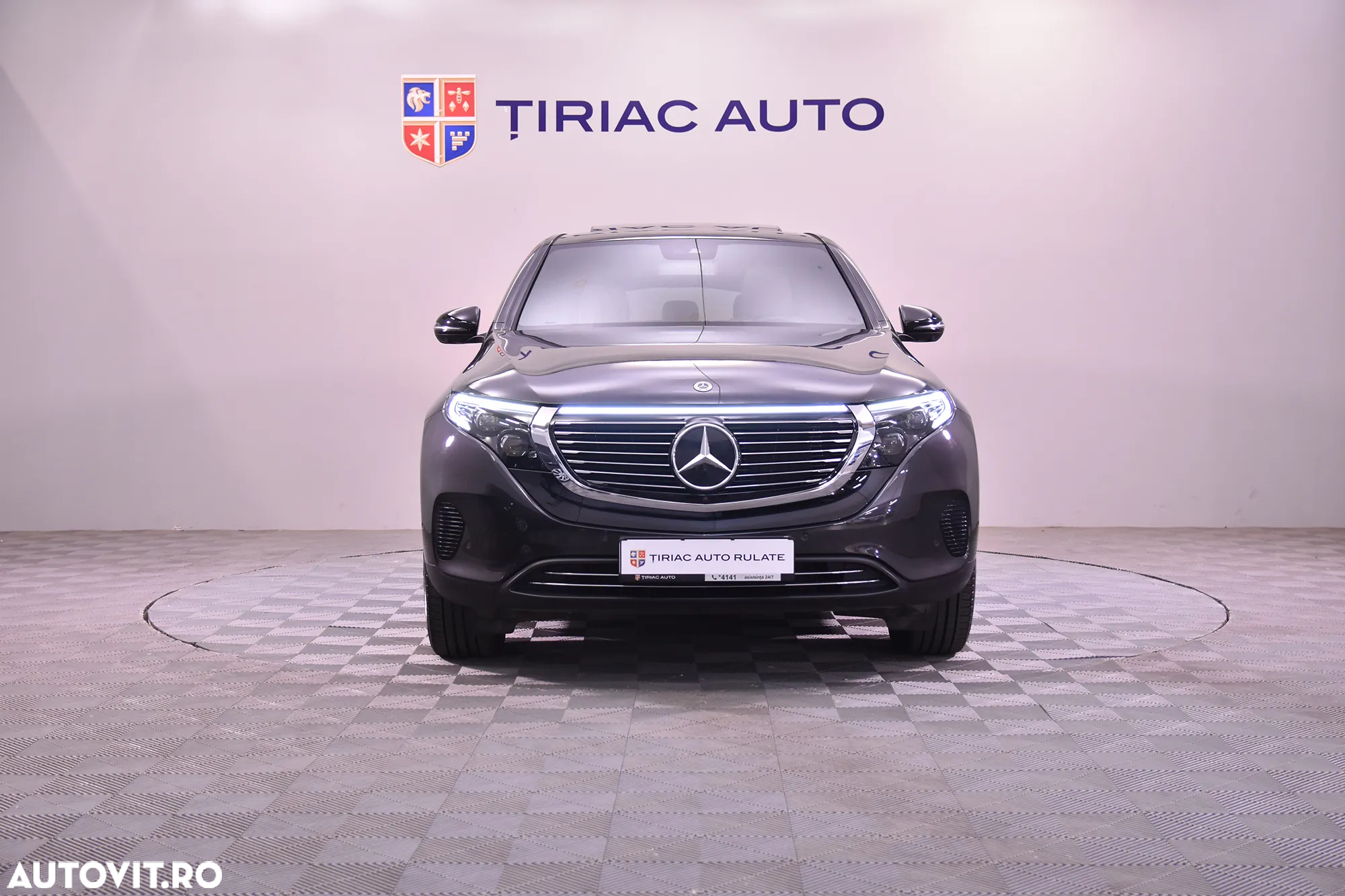 Mercedes-Benz EQC 400 4MATIC - 8