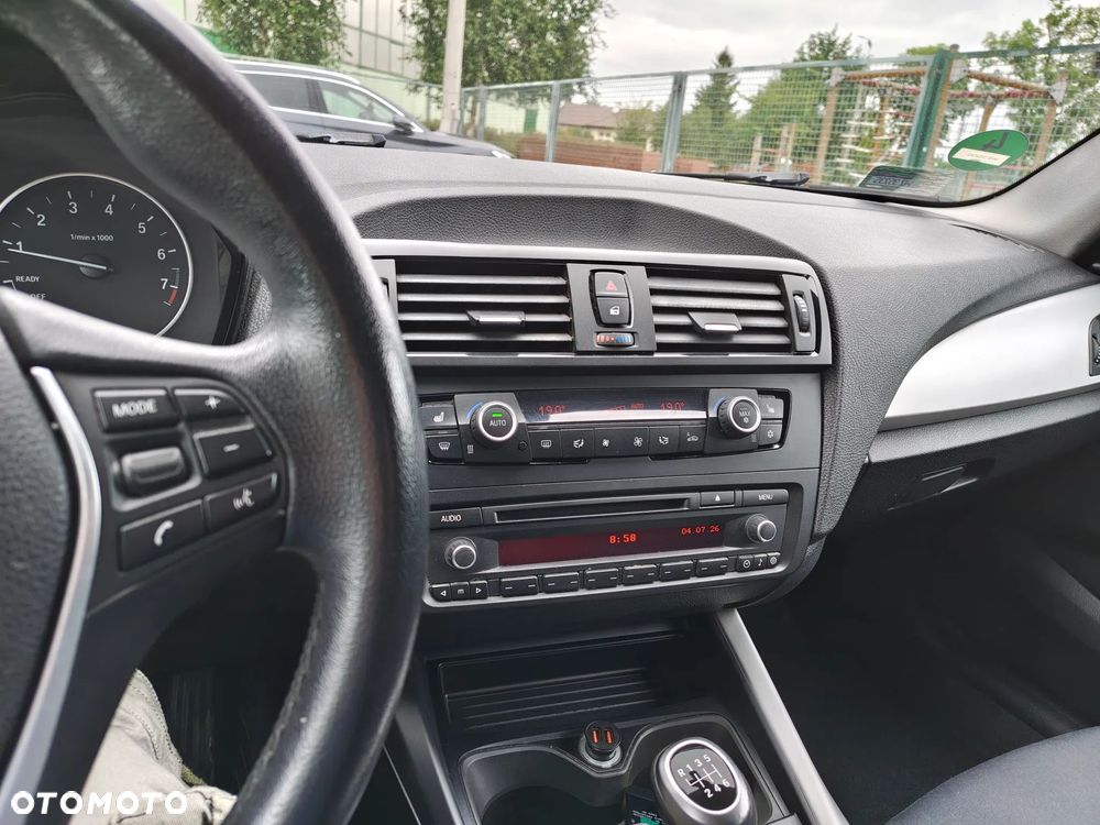BMW Seria 1 118i - 12
