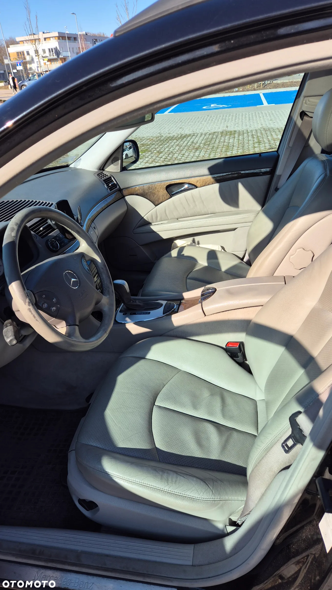 Mercedes-Benz Klasa E 200 T Kompressor Automatik Avantgarde - 9