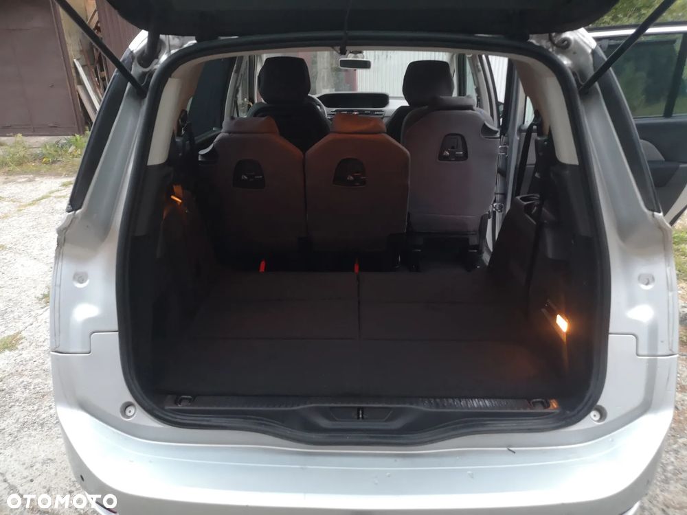 Citroën C4 e-HDi 115 Selection - 22