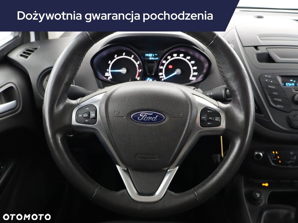 Ford Transit Courier - 17