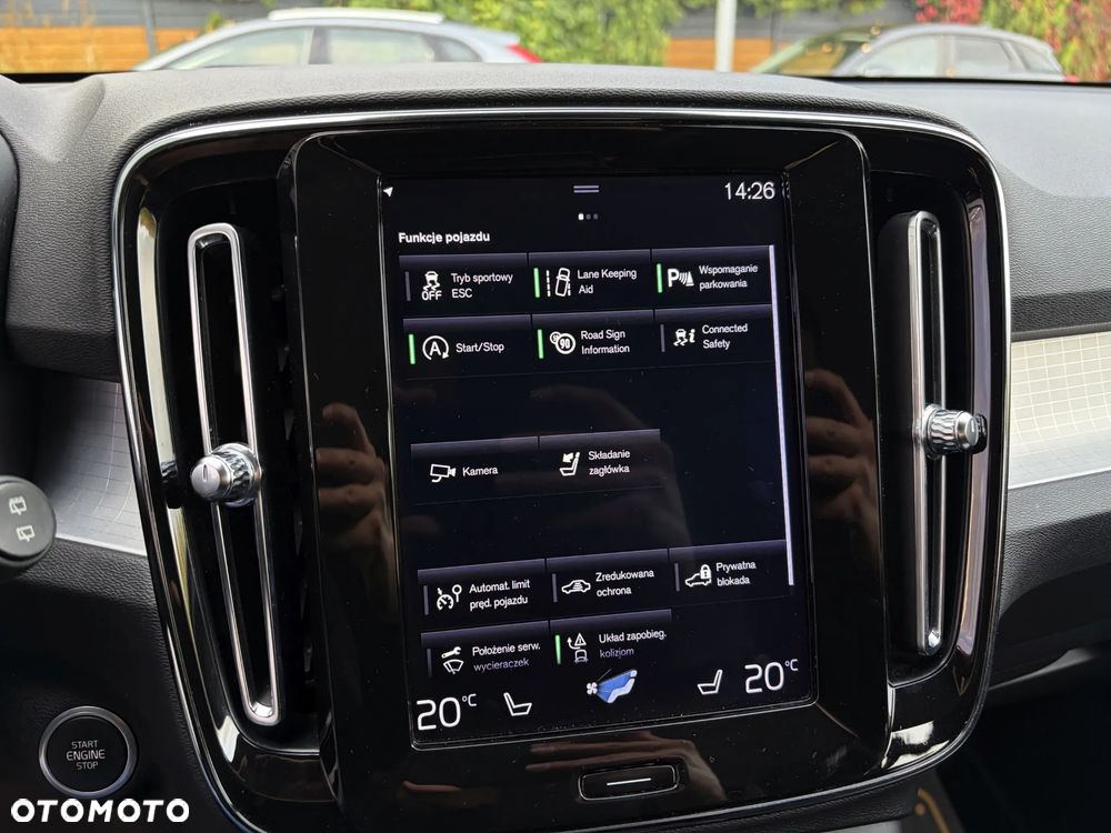 Volvo XC 40 - 24