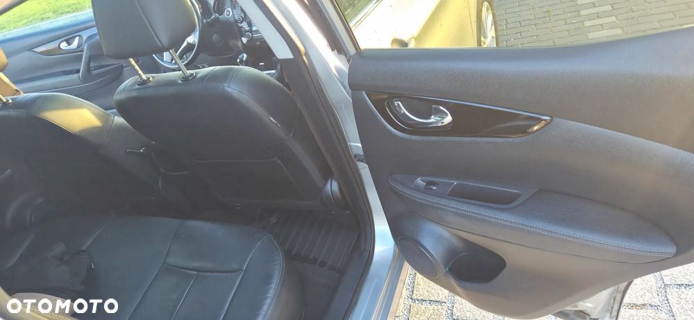 Nissan Qashqai 1.5 dCi Tekna - 12