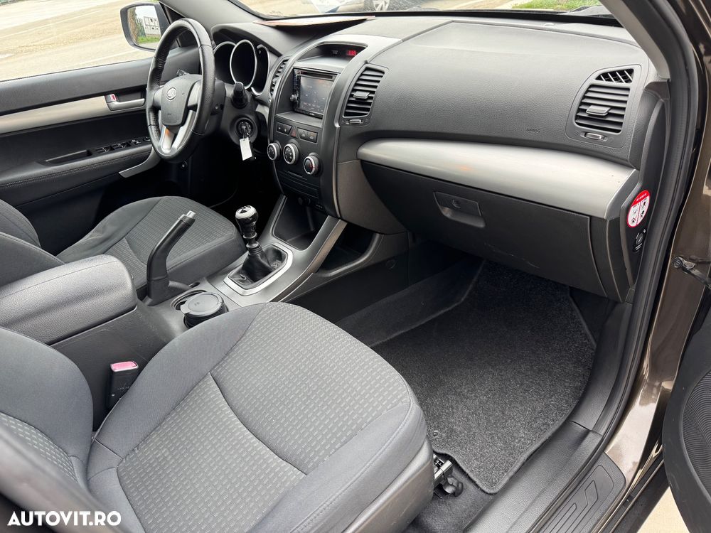 Kia Sorento 2.2 CRDi Attract - 6