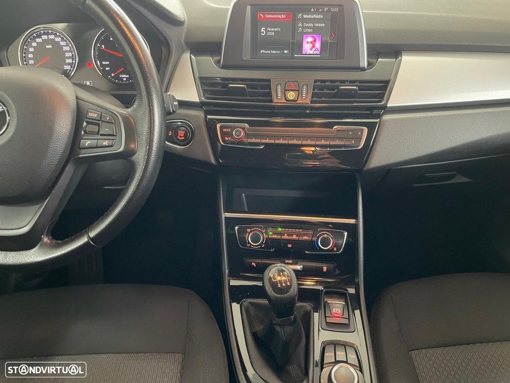 BMW 216 Active Tourer d Line Luxury - 35