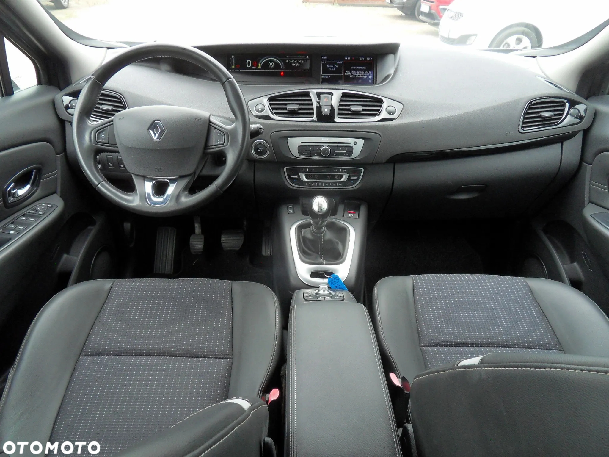 Renault Scenic 1.6 dCi Energy Bose - 12