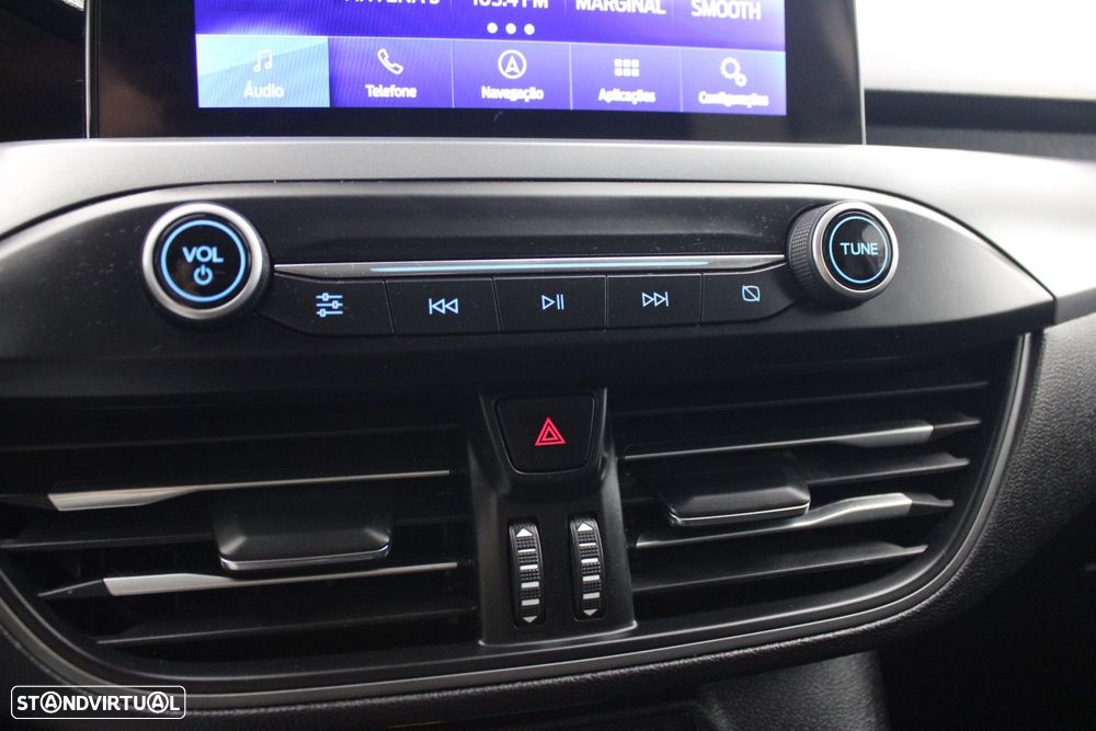 Ford Focus 1.0 EcoBoost MHEV Connected Design — fotografia 18