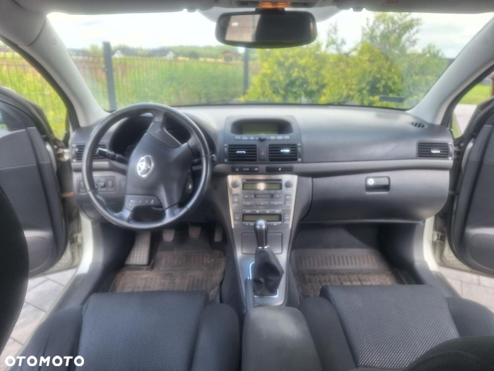 Toyota Avensis 1.8 VVT-i Combi - 6