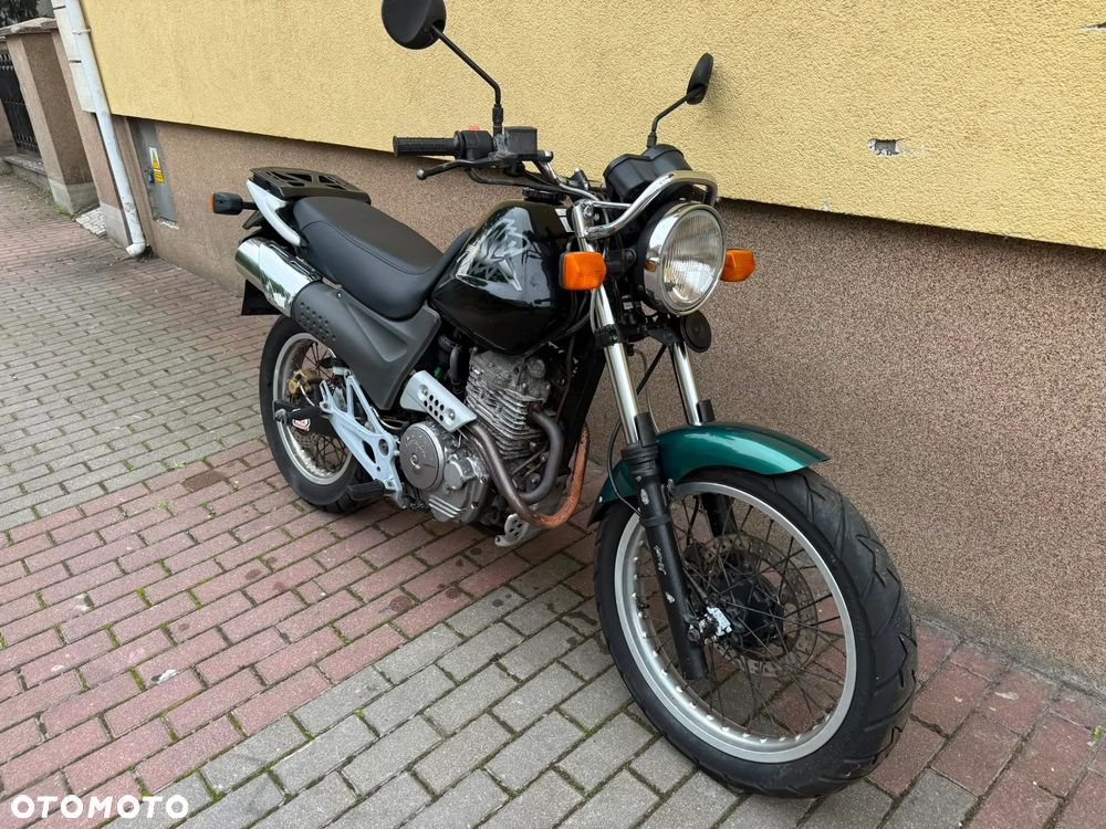 Honda SL - 19