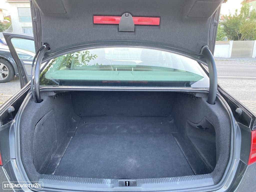 Audi A4 2.0 TDI Business Line Advance - 17