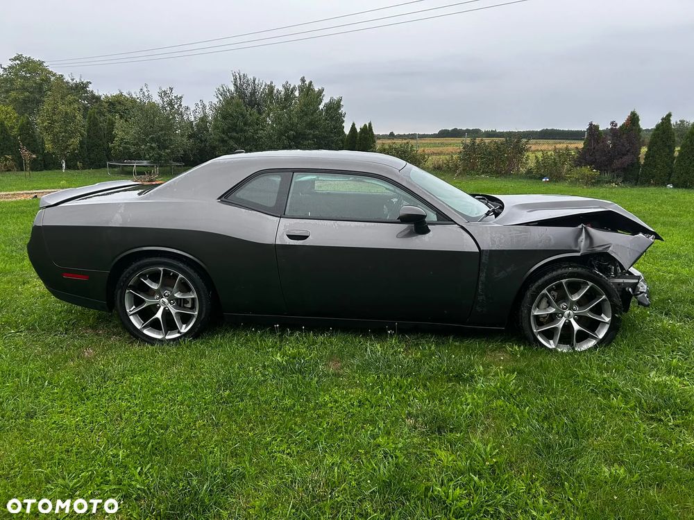 Dodge Challenger - 5