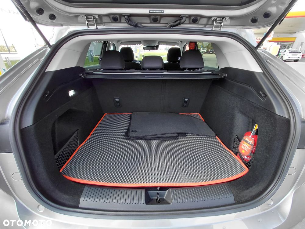 MG HS 1.5 T-GDI Excite DCT - 21