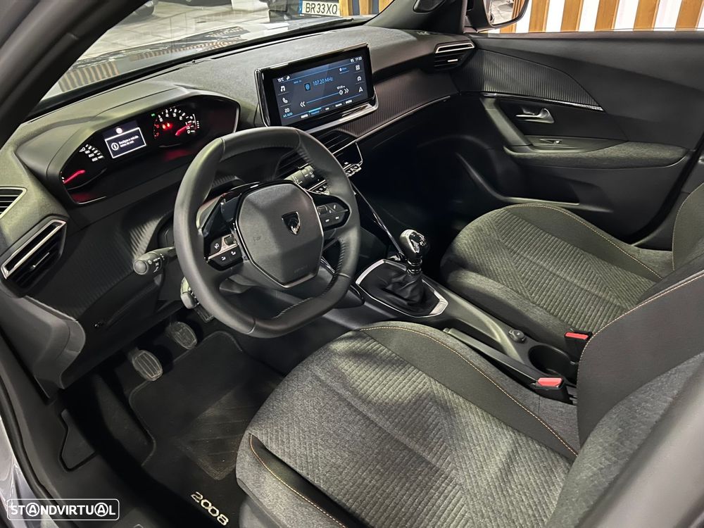 Peugeot 2008 1.2 PureTech Style - 17
