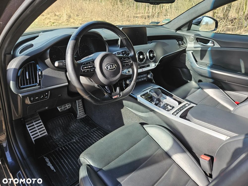 Kia Stinger 2.2 CRDI GT Line - 14