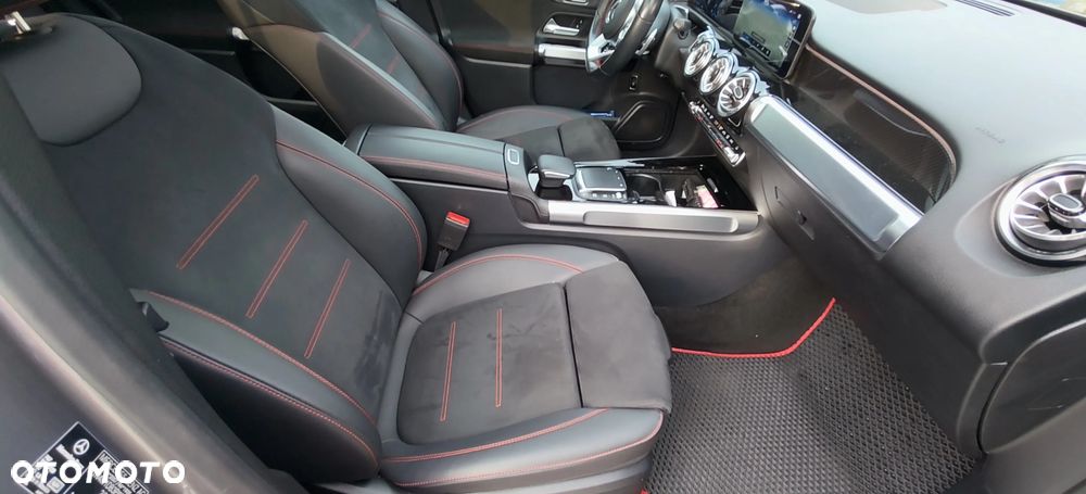 Mercedes-Benz GLB 200 d 4-Matic AMG Line 8G-DCT - 30