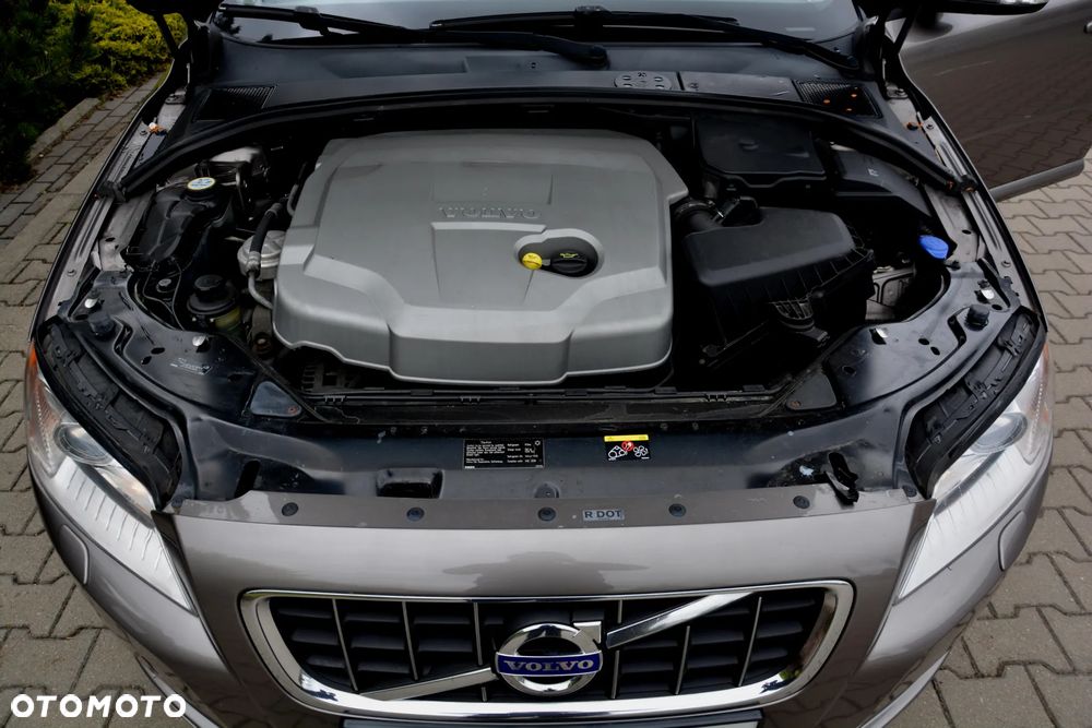 Volvo V70 2.0D Momentum - 38