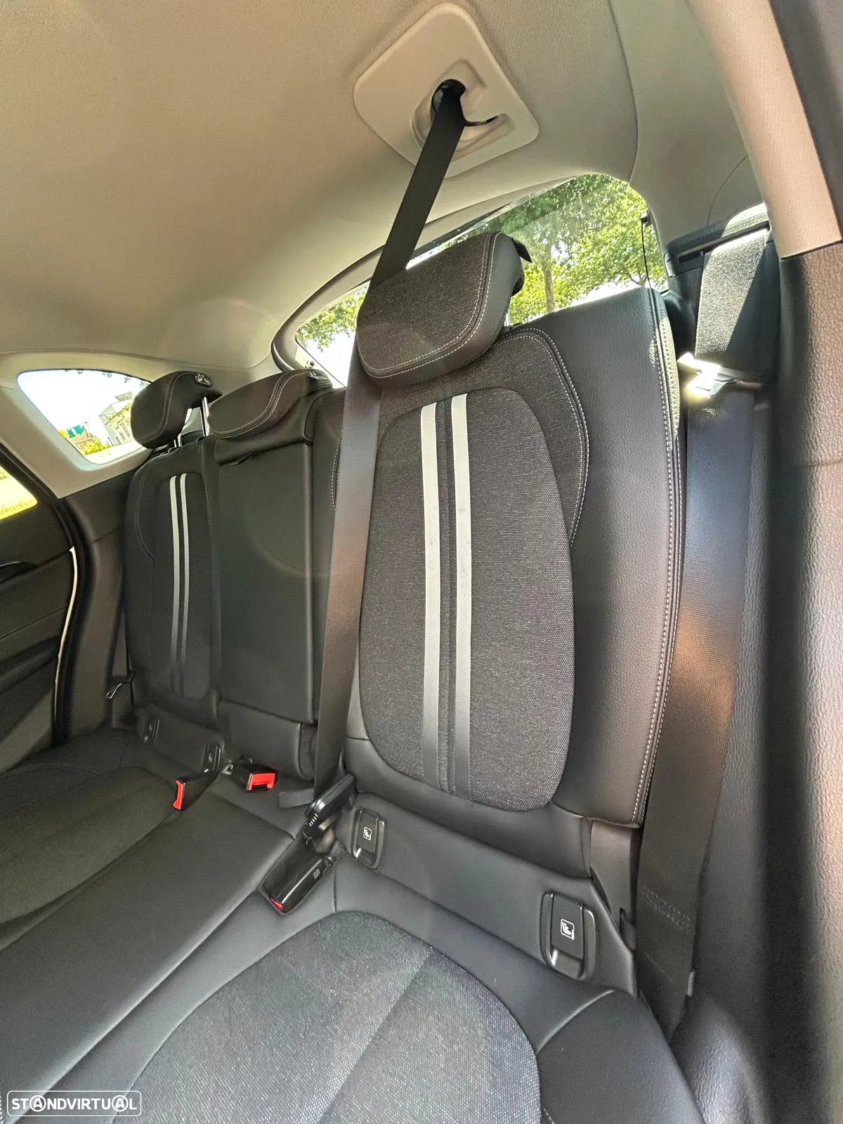 BMW X1 25 e xDrive - 8