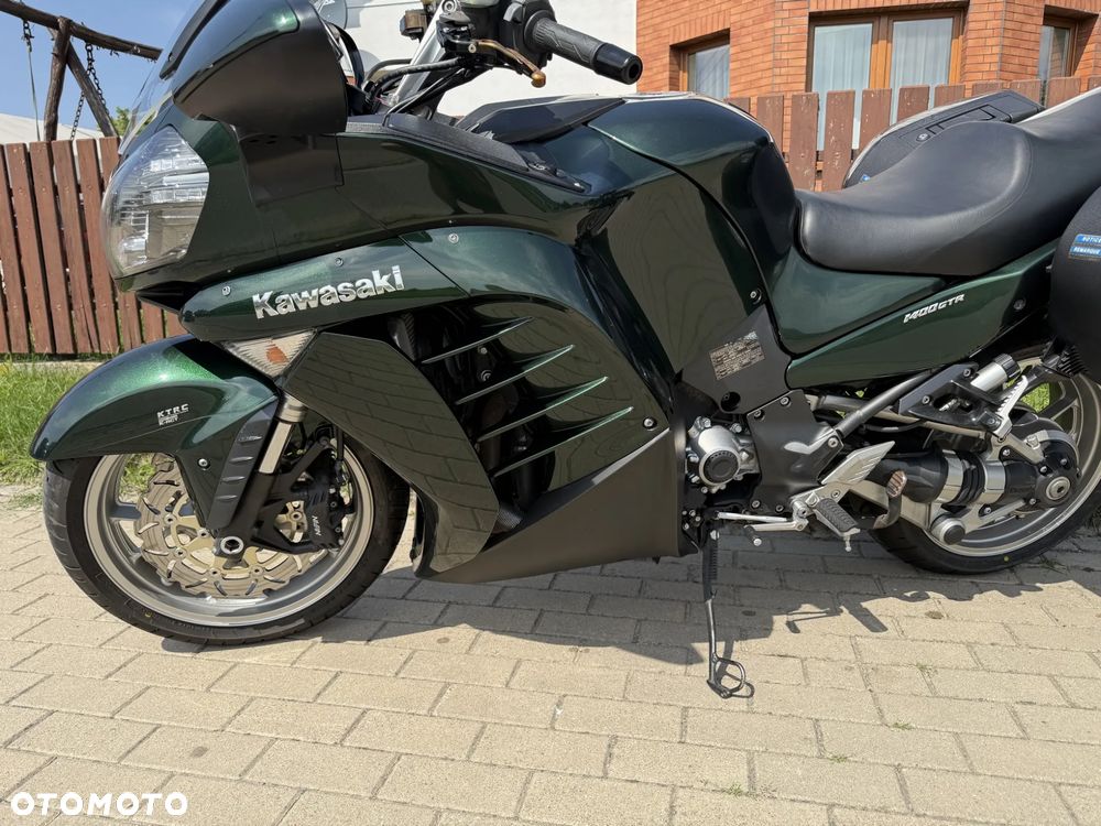 Kawasaki GTR - 12