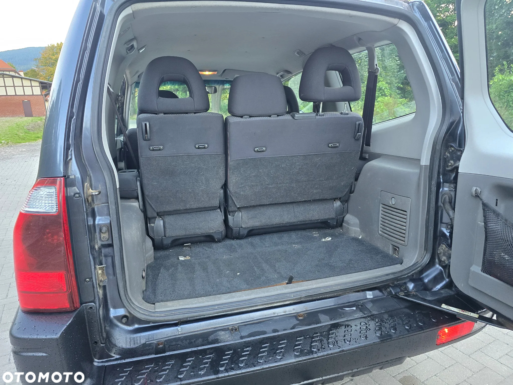 Mitsubishi Pajero - 35