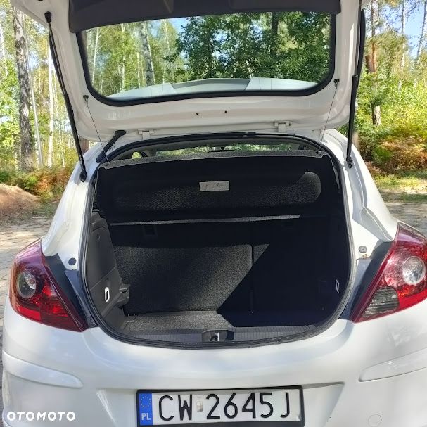 Opel Corsa 1.2 16V Cosmo - 6