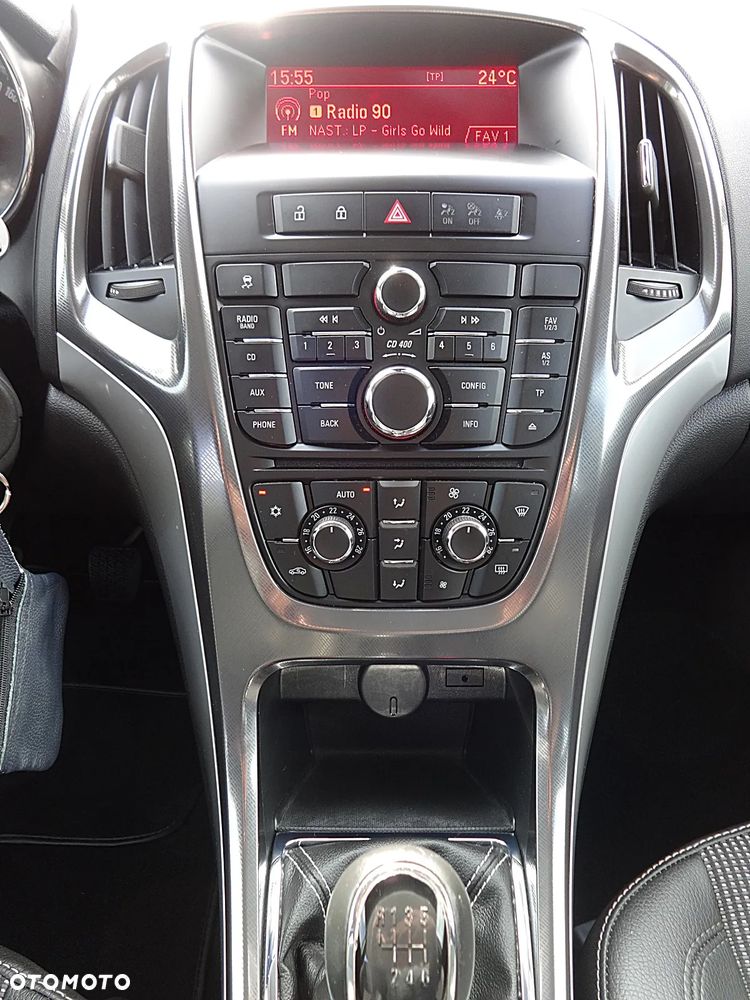 Opel Astra 1.4 Turbo Cosmo - 24