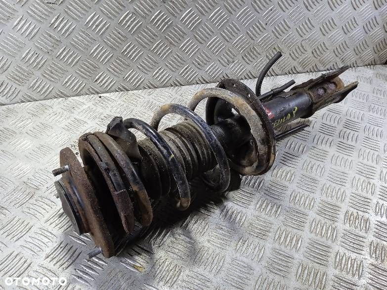 AMORTYZATOR PRAWY PRZEDNI SPRĘŻYNA TOYOTA CELICA - 2