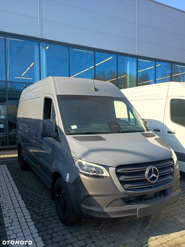 Mercedes-Benz Sprinter 317 Furgon średni - 1