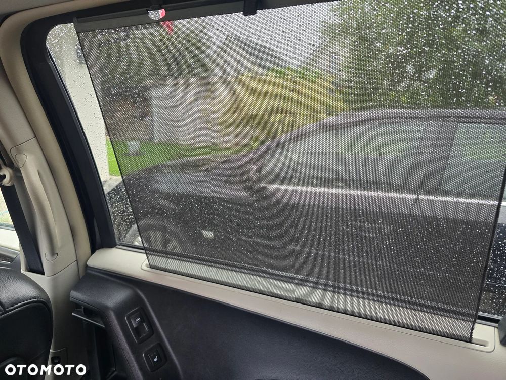 Chrysler Town & Country 3.6 Limited - 10
