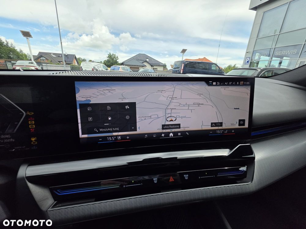 BMW Seria 5 520d xDrive - 16
