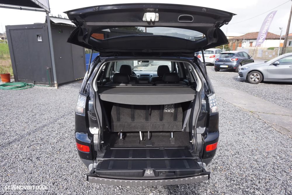 Mitsubishi Outlander 2.0 DI-D Intense+ 4WD - 59