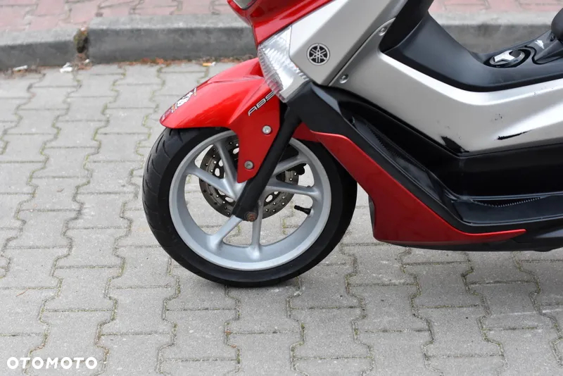 Yamaha NMAX - 22