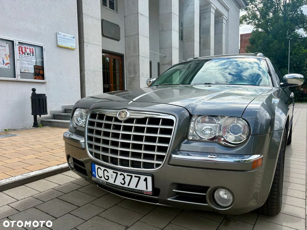 Chrysler 300C - 5