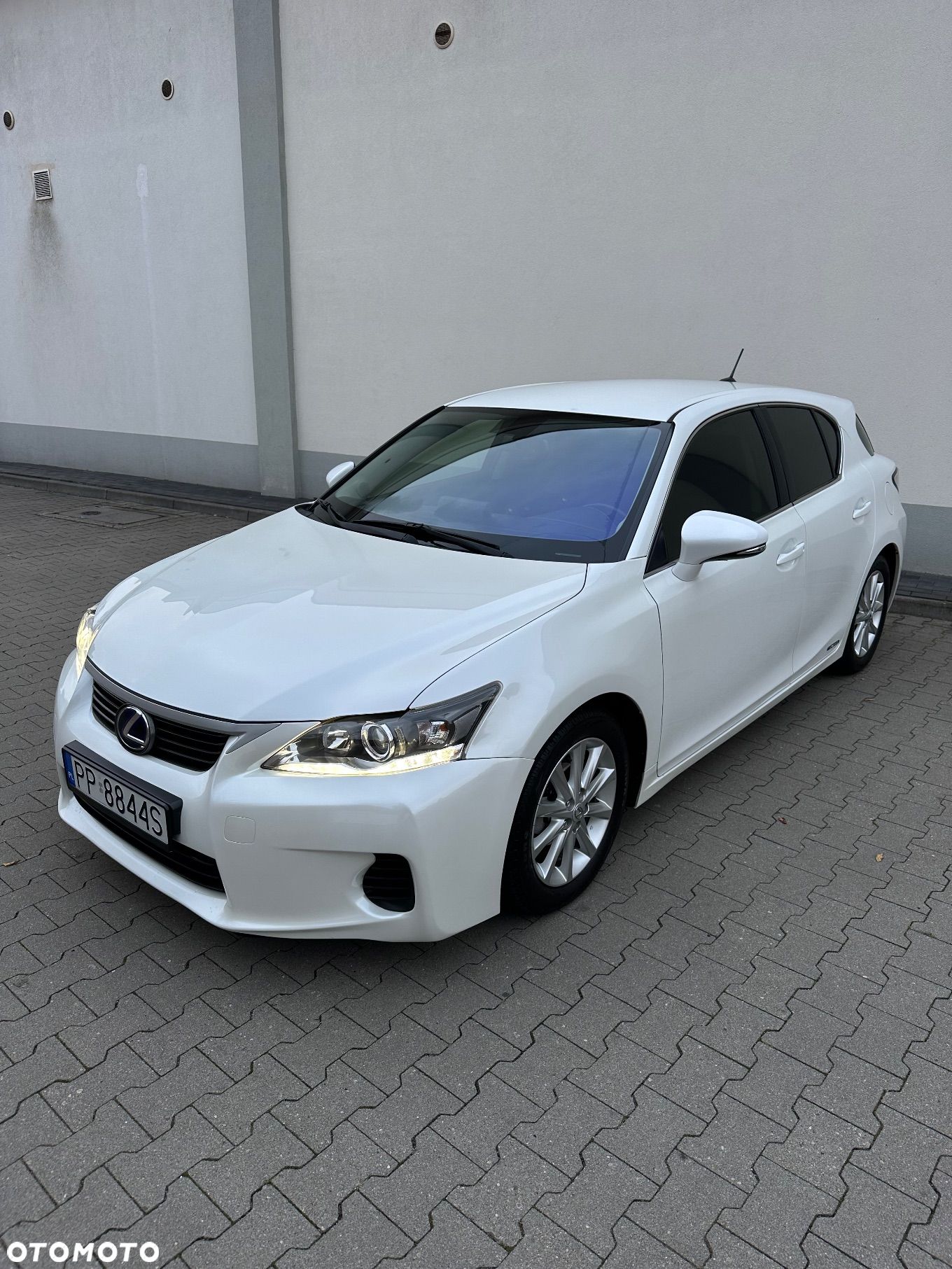 Lexus CT 200h - 1