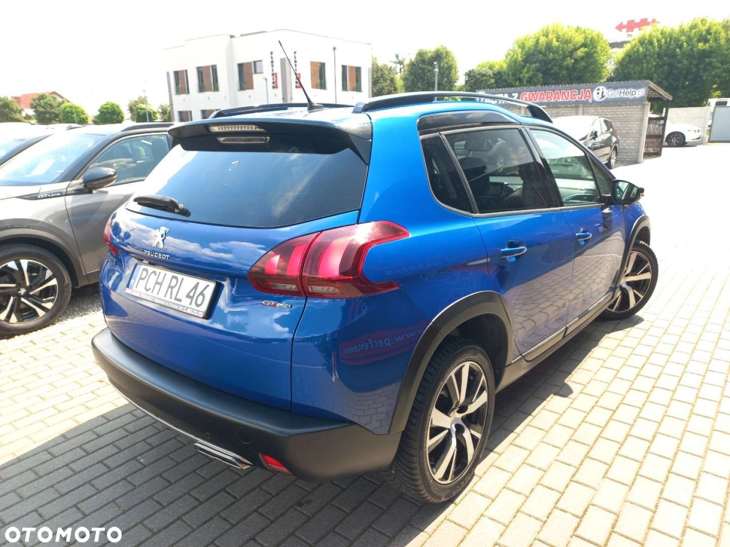 Peugeot 2008 - 8