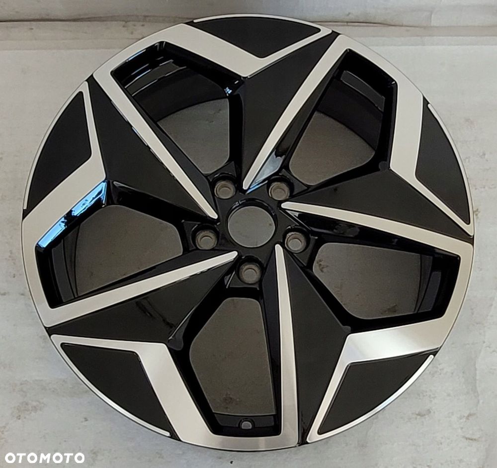 FELGA VW ID.3 7,5x19 19 ET50 5x112 10A601025 - 3