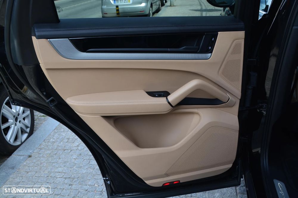 Porsche Cayenne E-Hybrid - 55