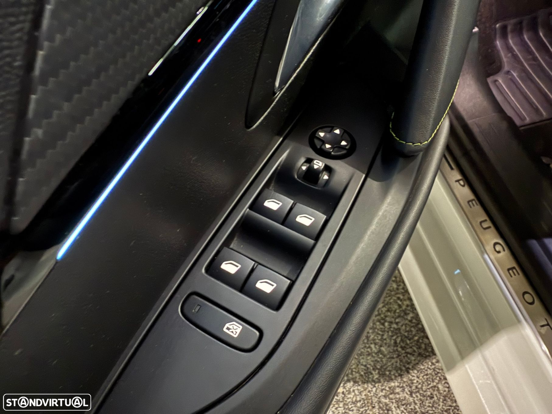 Peugeot e-208 50 kWh GT - 25