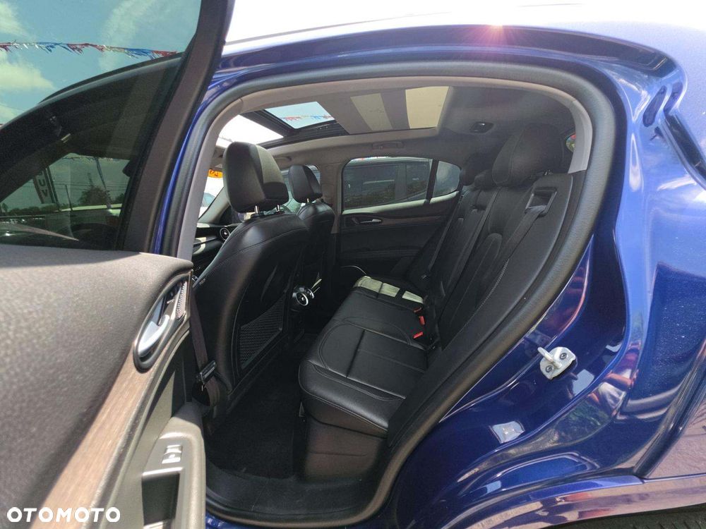 Alfa Romeo Stelvio 2.0 Turbo TI Q4 - 6