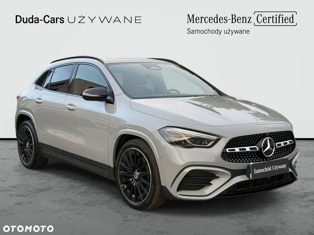 Mercedes-Benz GLA - 8