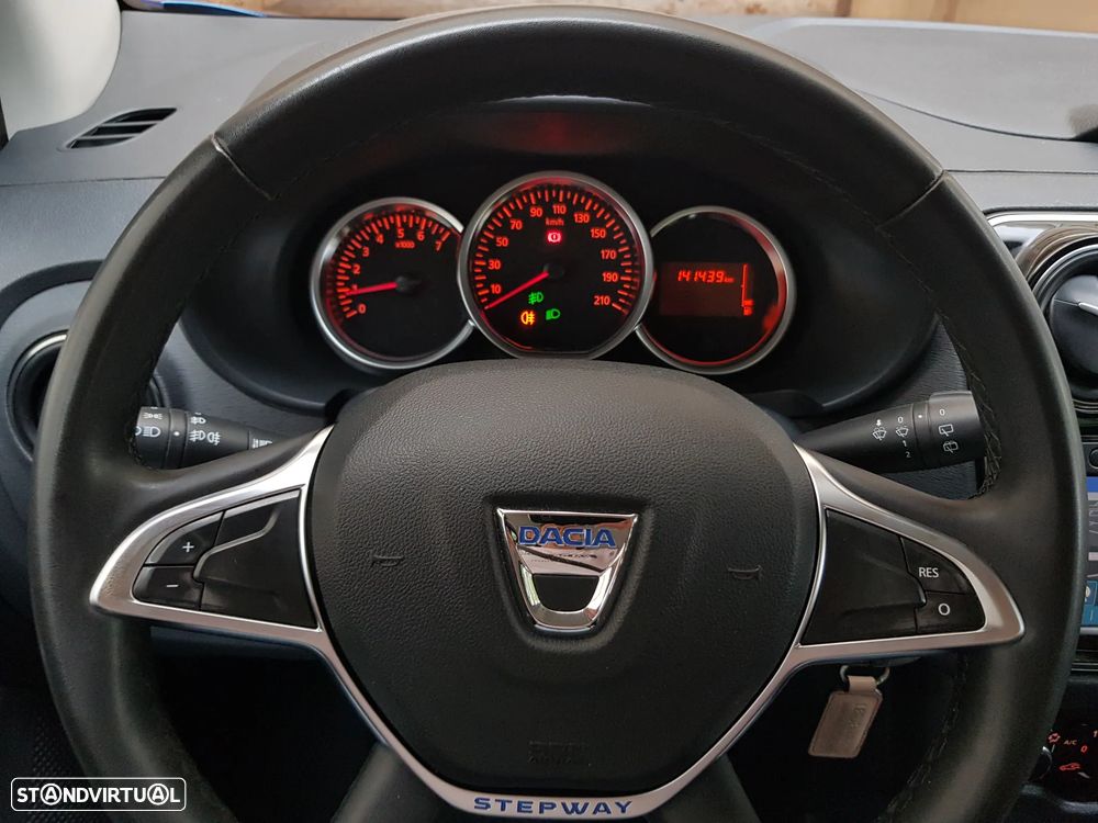 Dacia Lodgy 1.5 dCi Stepway 7L - 59