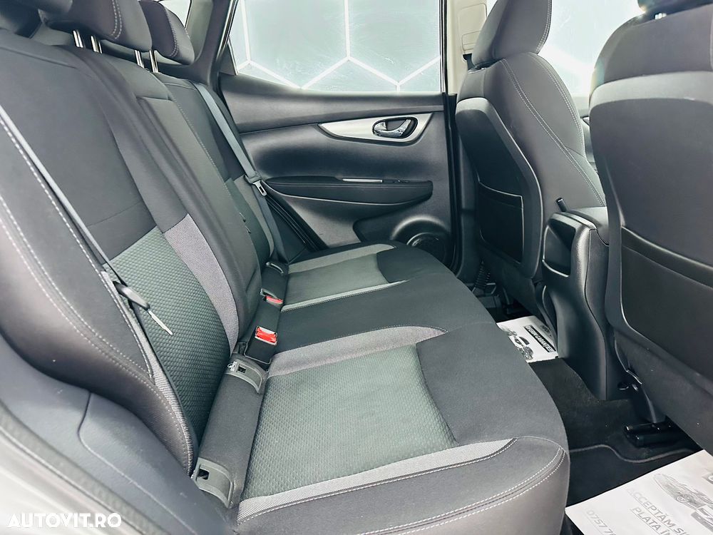 Nissan Qashqai 1.2 DIG-T Xtronic N-Vision - 7