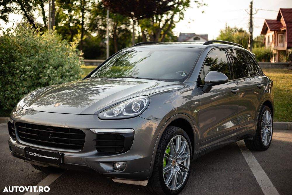 Porsche Cayenne - 2