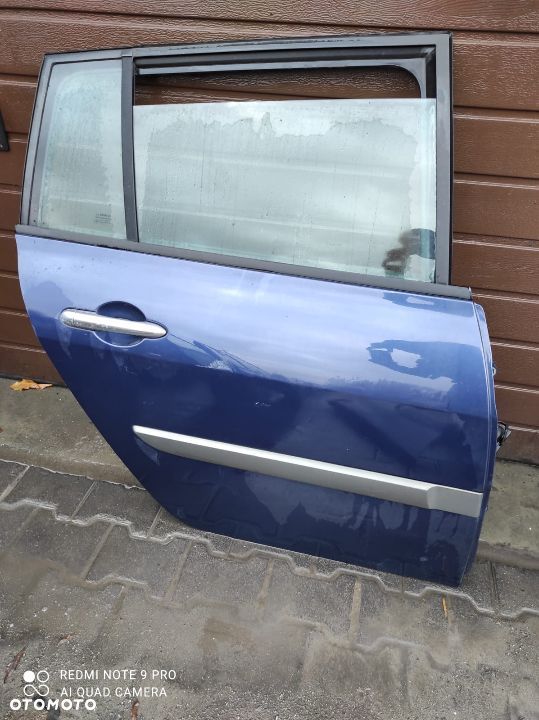 Drzwi prawe tylne Renault Megan II Kombi - 1